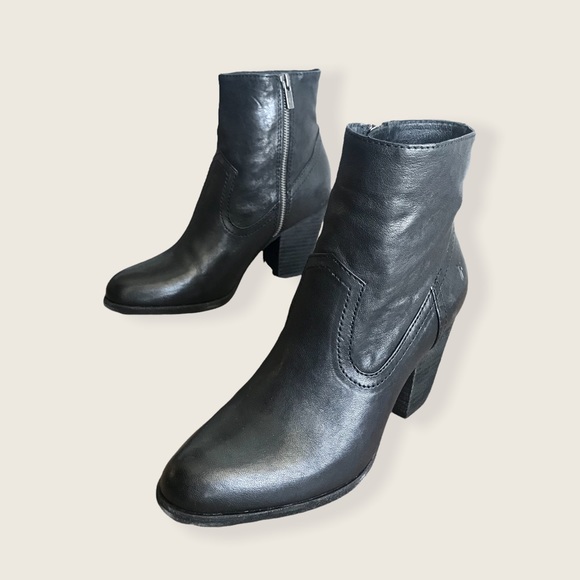 Frye Essa Black Leather Everyday Fall/Winter/Spring Classic Heeled Ankle Booties - Picture 10 of 16
